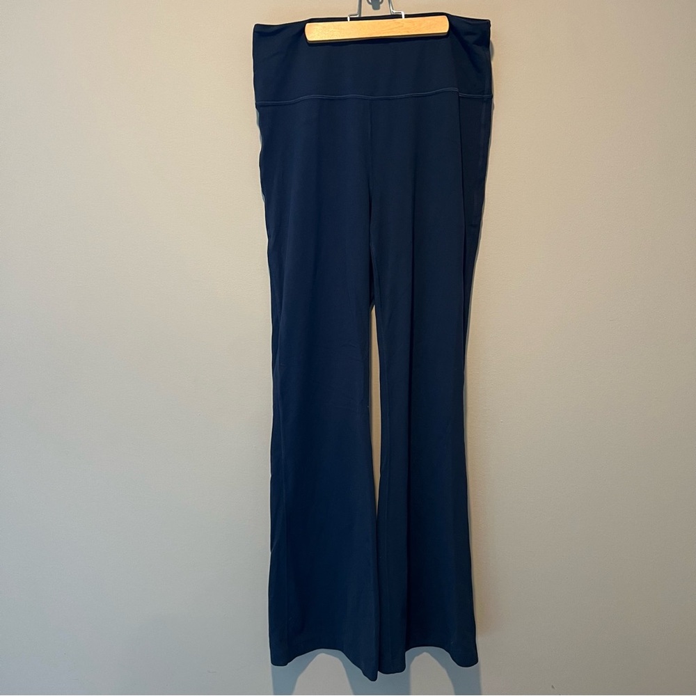 Lululemon Groove Flare